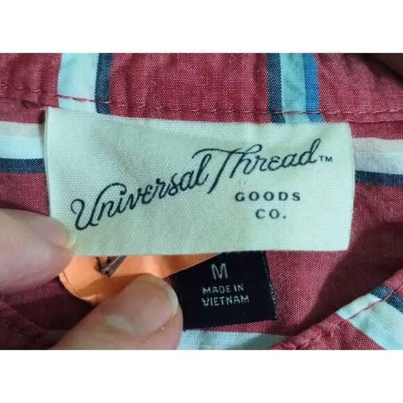 Women's Universal Thread Striped Button-Down Short Sleeve Blouse (Size Med) - Picture 7 of 8